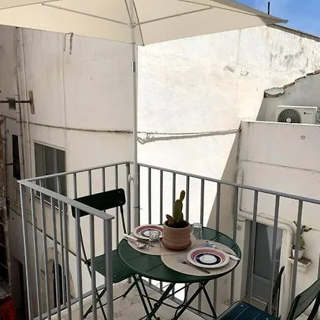 Casetta Del Vicolo Orologio Cisternino