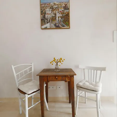 Casetta Del Vicolo Orologio Apartment *